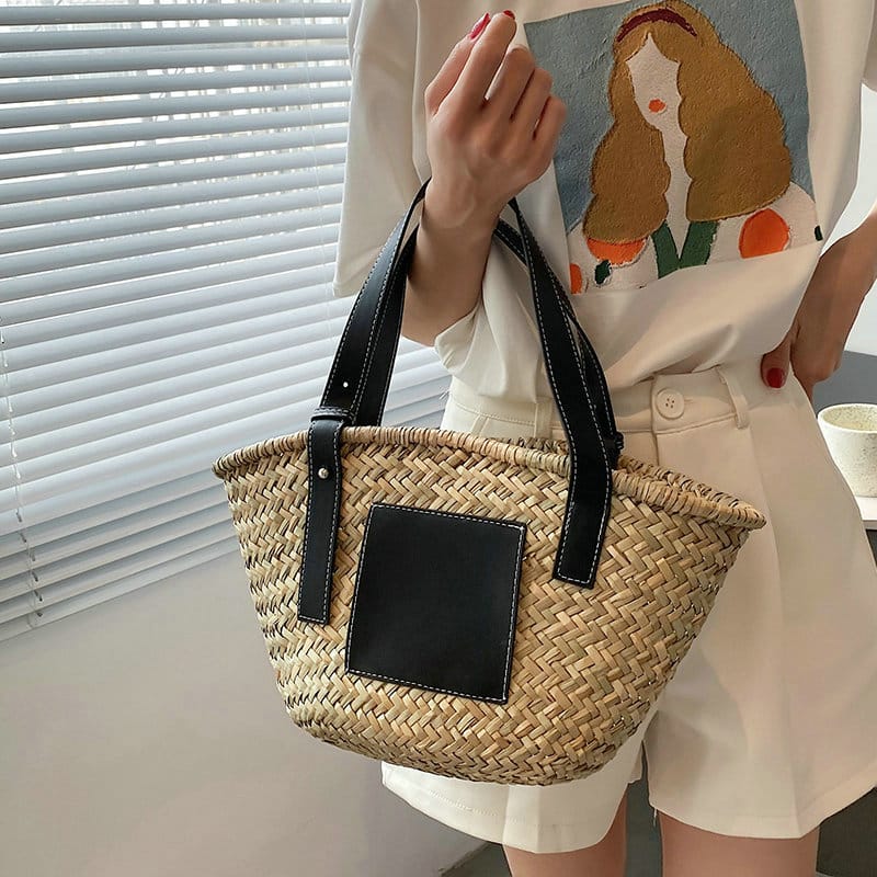 A Bag Cut for Daily Life