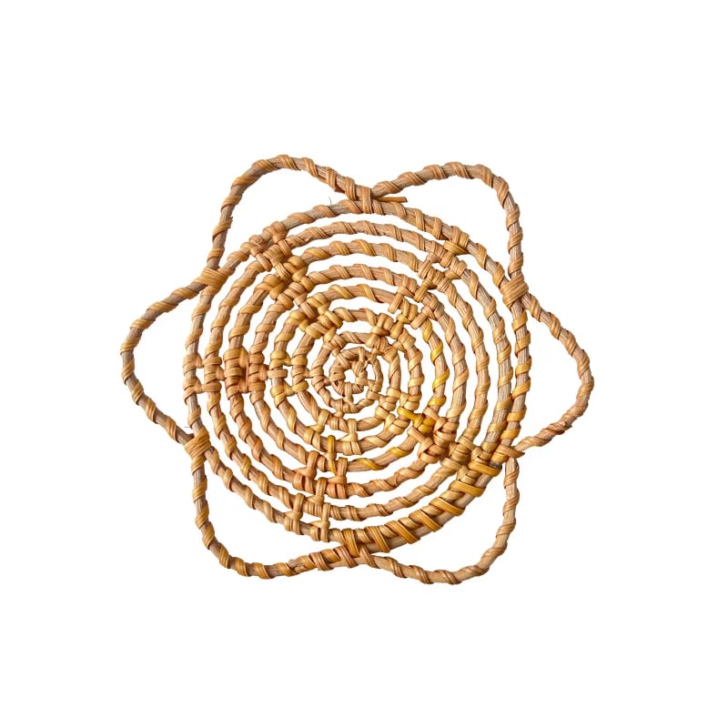 Boho flower shaped hand woven rattan doily mat