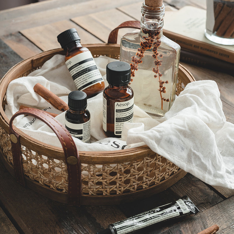 Leather Handles and Natural Weave