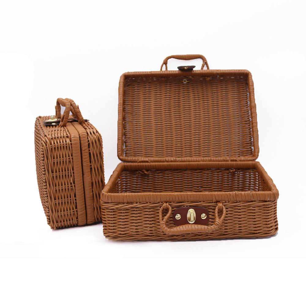 Woven Storage, Vintage Spirit
