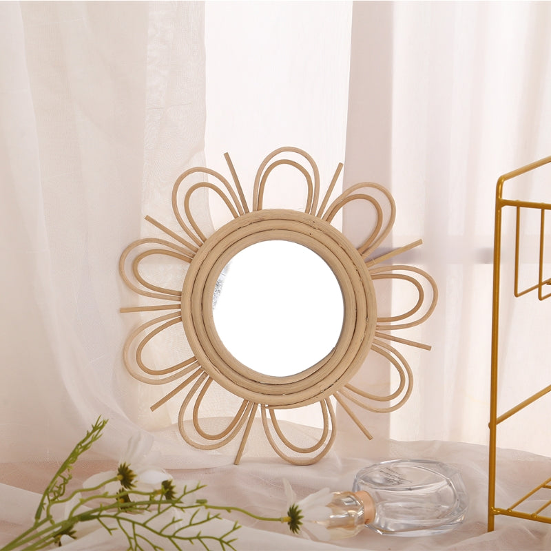 A Mirror That Brings Your Walls to Life