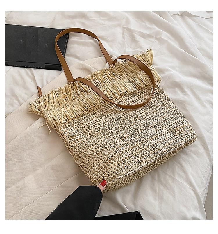 White Straw, Fringes and Volume