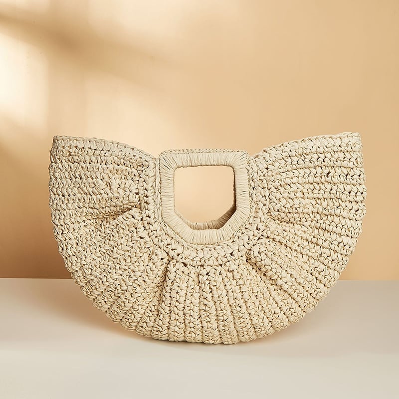 Straw in Its Raw Tone
