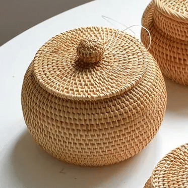 Small beige rattan picnic basket box with two handles