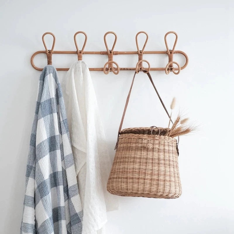 Round hand woven natural rattan wall hook with five hooks