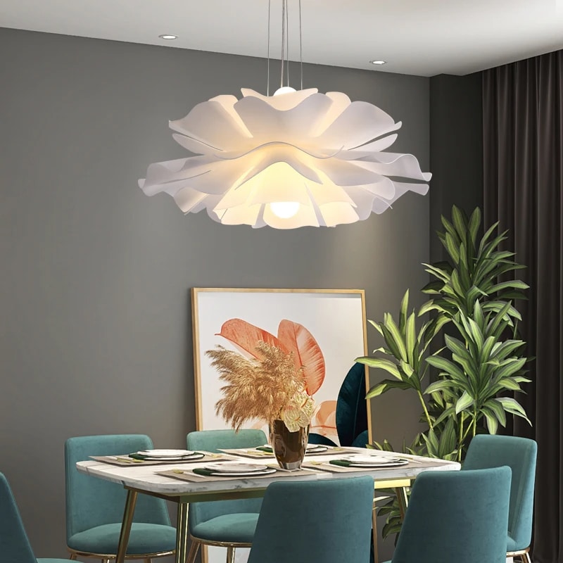 A Light That Structures the Space