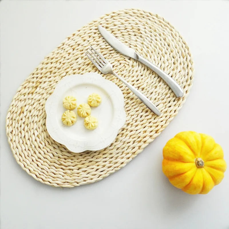 Woven Corn Husk for Every Meal