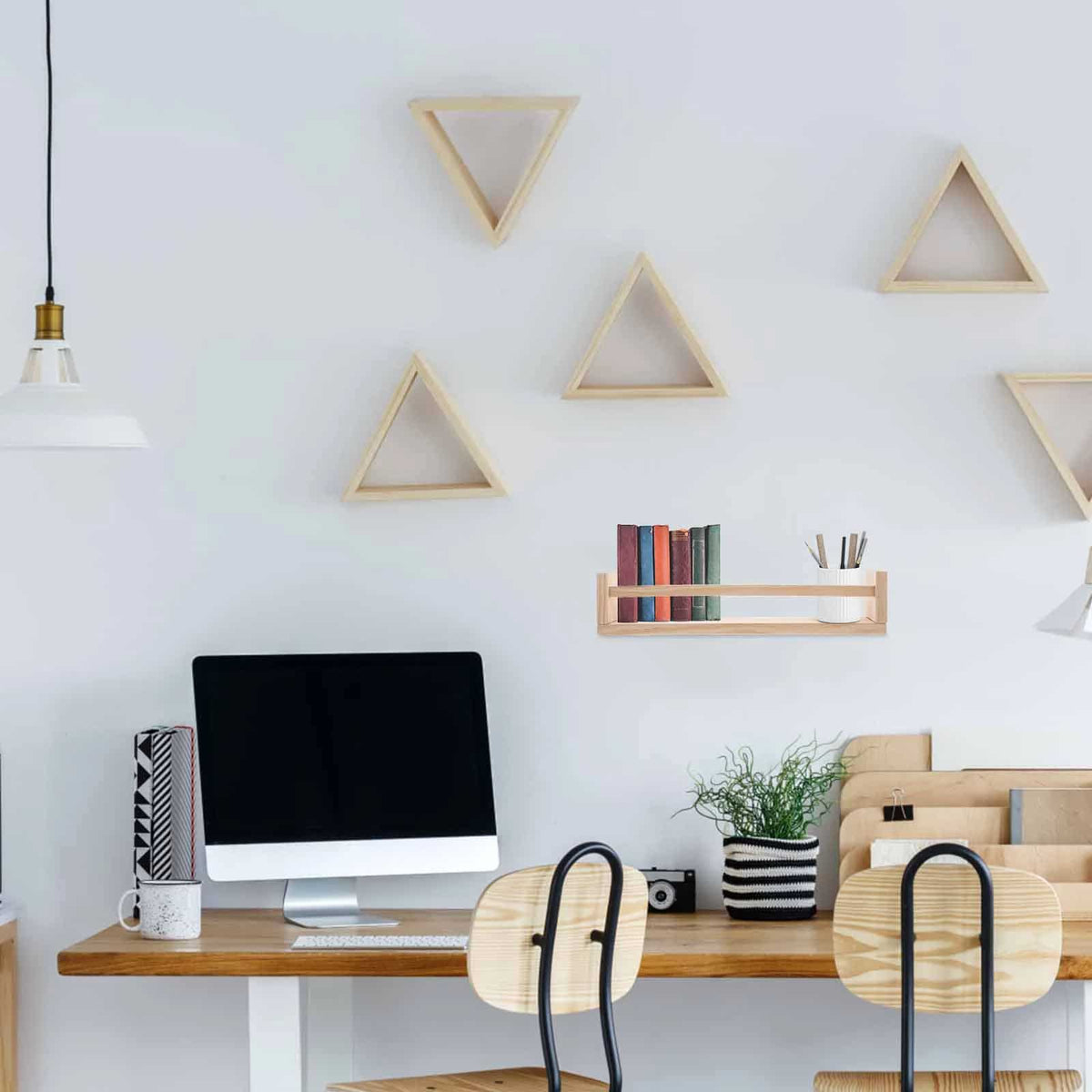 Open Storage on the Wall