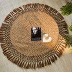Round jute rug with a looped openwork fringe