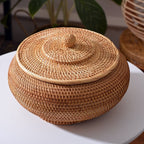 Round honey rattan basket with fitted lid