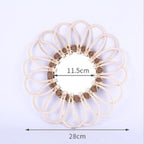 A daisy like crown of rattan loops.