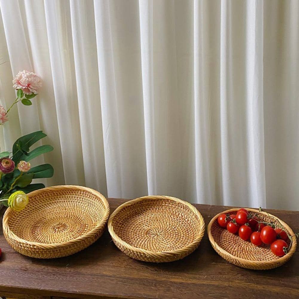 Round handwoven natural rattan tray