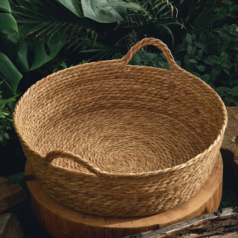 Round woven dog basket with two handles
