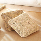 Square cushion tightly hand woven in light rattan