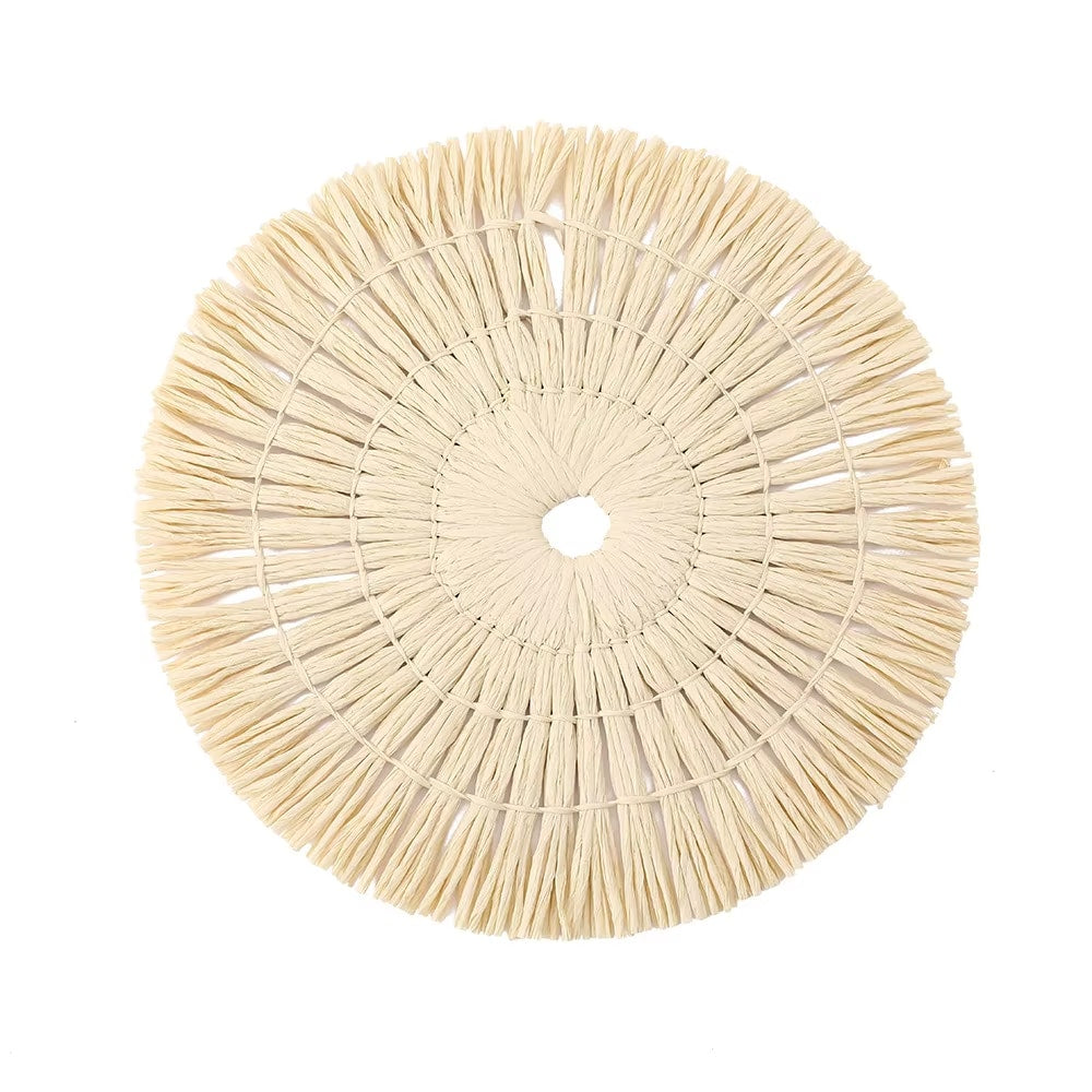 Straw look placemat with organic curves and a pastoral woven pattern