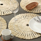 Straw look placemat with organic curves and a pastoral woven pattern