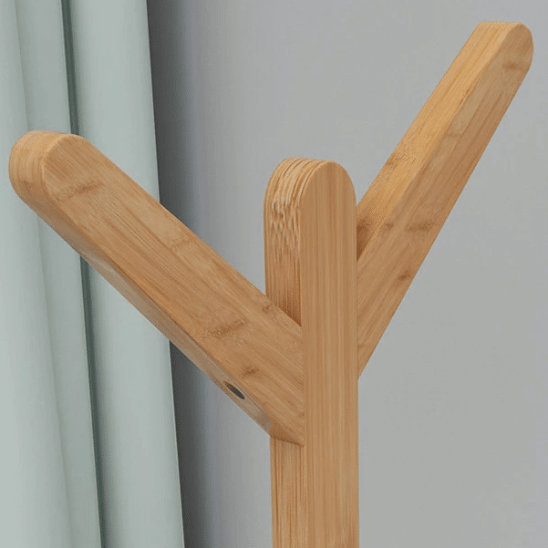 Raw Wood, Living Shapes