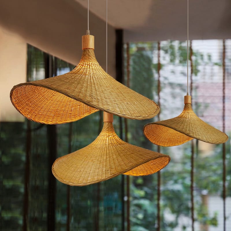 Wavy conical hat pendant woven in bamboo