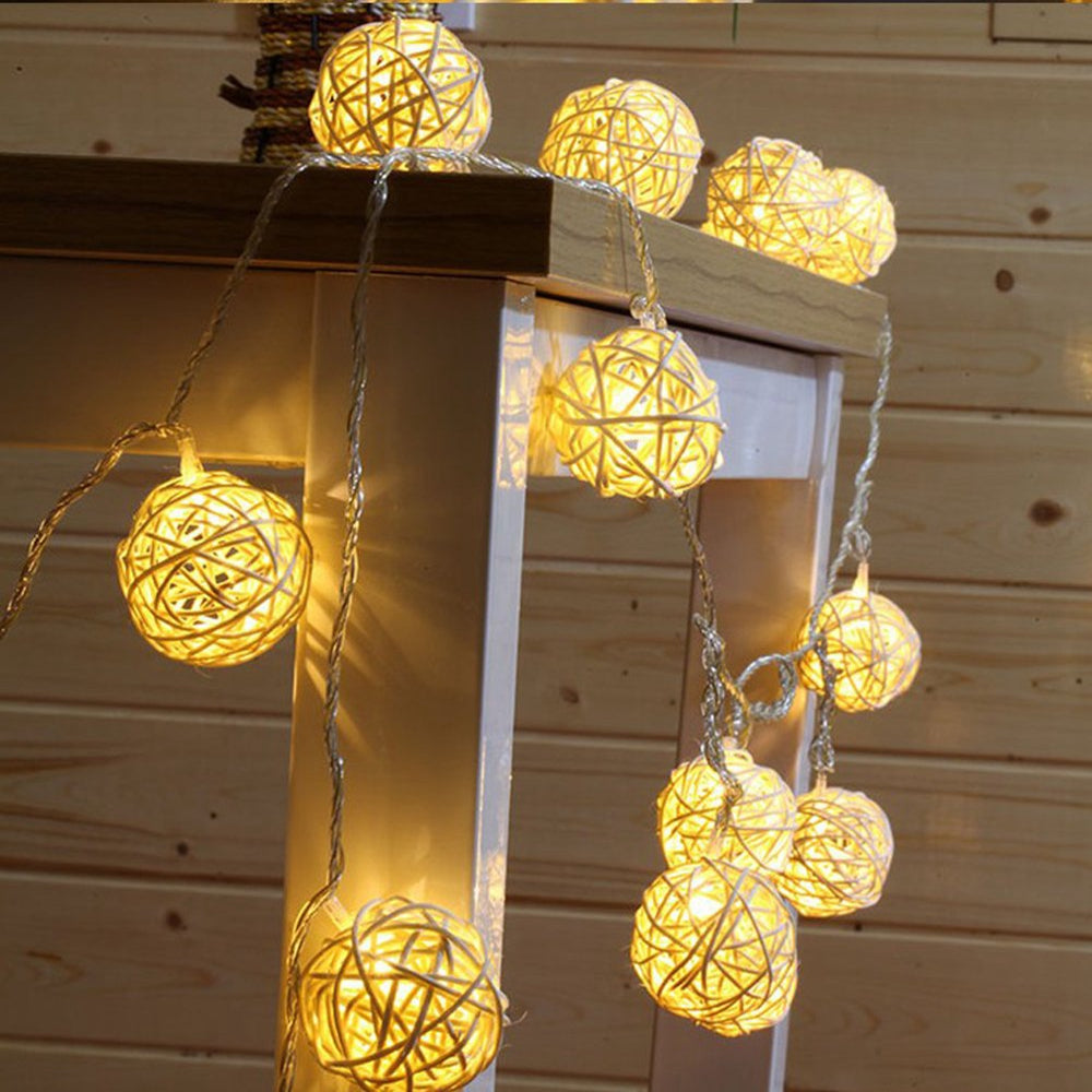 Holiday Decor Rooted in Nature