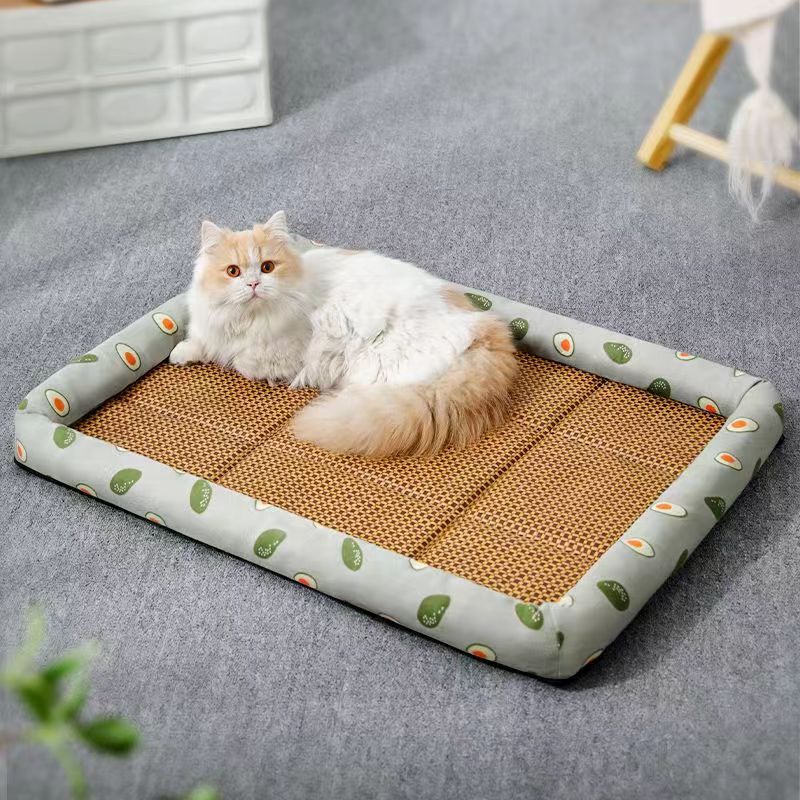 Woven summer cat bed in four colors and four sizes