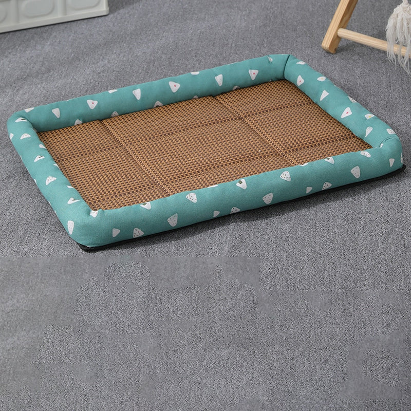 Woven summer cat bed in four colors and four sizes