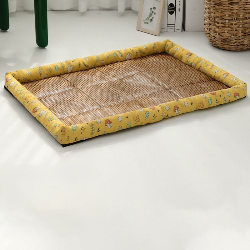 Woven summer cat bed in four colors and four sizes