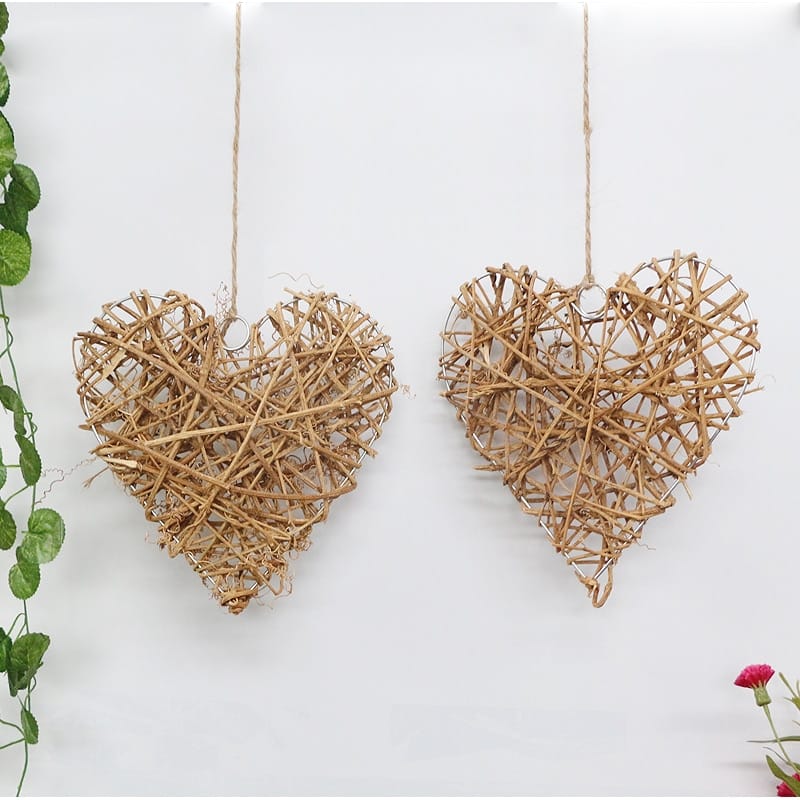 Woven wicker heart, star and round wreath